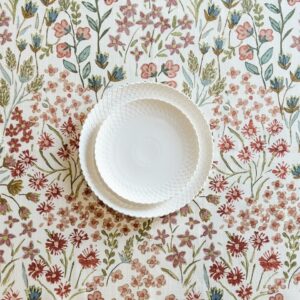 Fi Linen, August