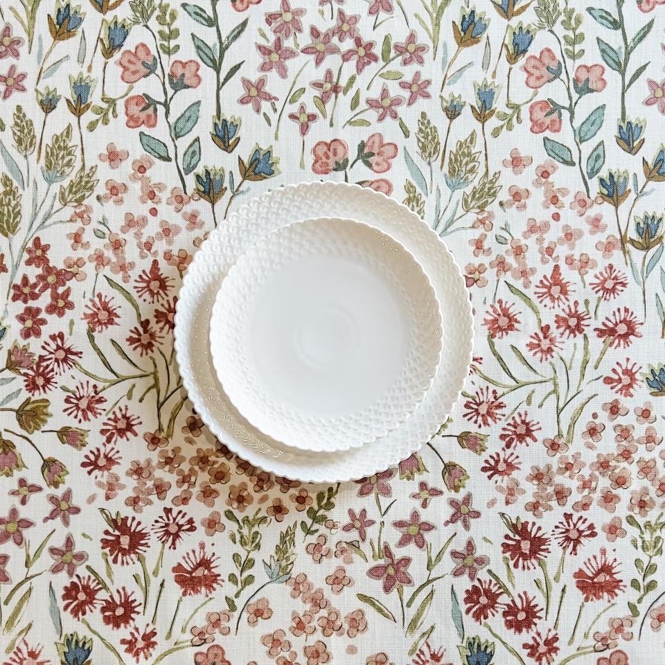Fi Linen, August