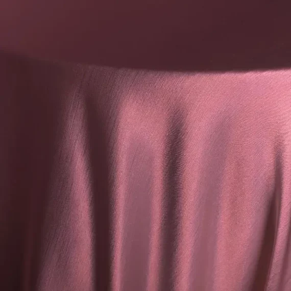 Majestic Linen, Merlot