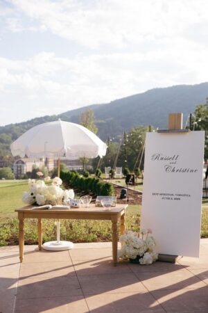Sweetheart Farm Table